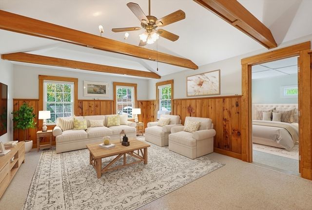 39 Norwood St, Sharon, MA 02067