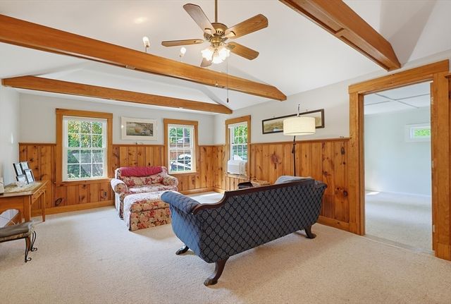 39 Norwood St, Sharon, MA 02067