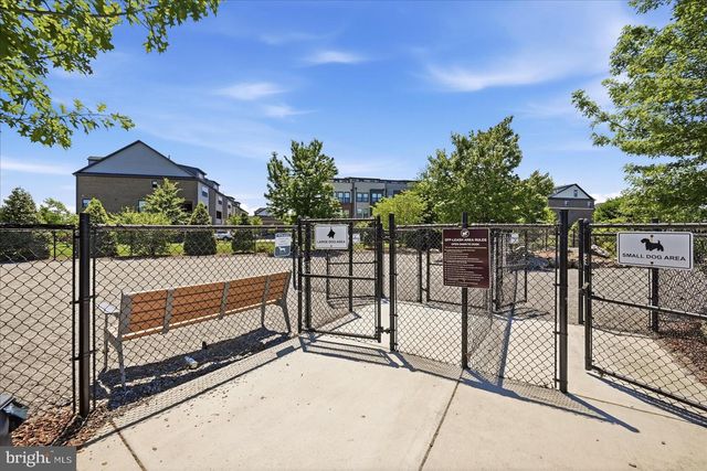 43428 STONEWOOD CROSSING TER, Ashburn, VA 20148