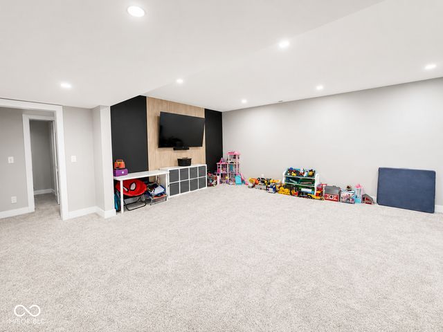 1837 Calvert Farms Drive, Greenwood, IN 46143