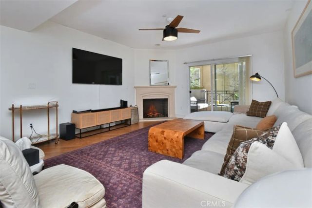 4424 Whitsett Avenue 107, Studio City, CA 91604