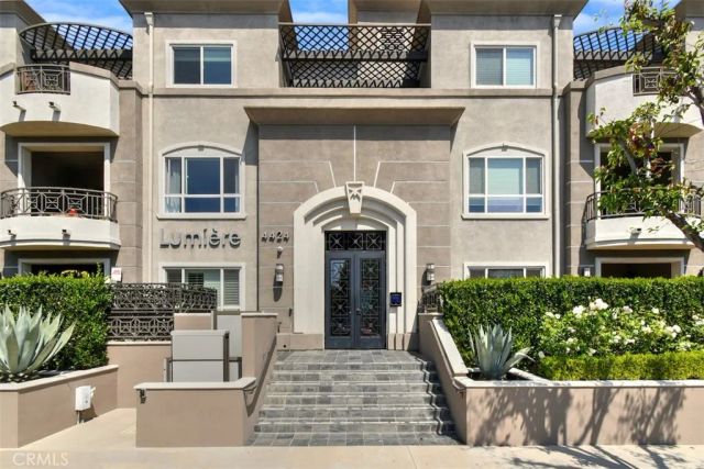 4424 Whitsett Avenue 107, Studio City, CA 91604