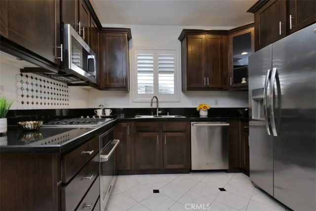 4424 Whitsett Avenue 107, Studio City, CA 91604