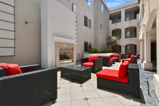 4424 Whitsett Avenue 107, Studio City, CA 91604