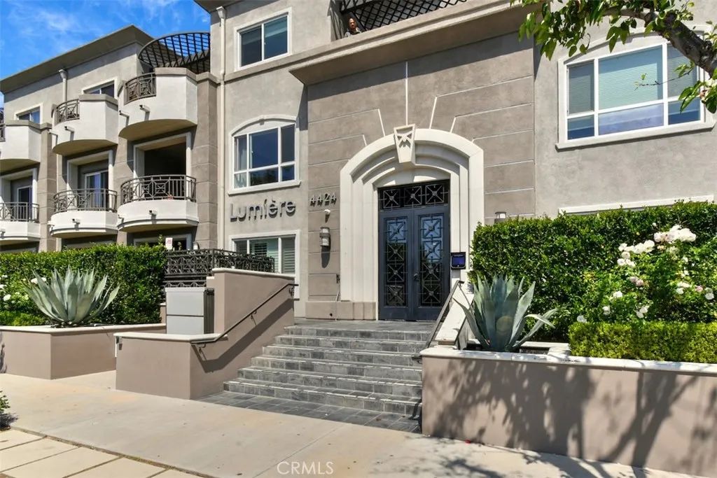 4424 Whitsett Avenue 107, Studio City, CA 91604