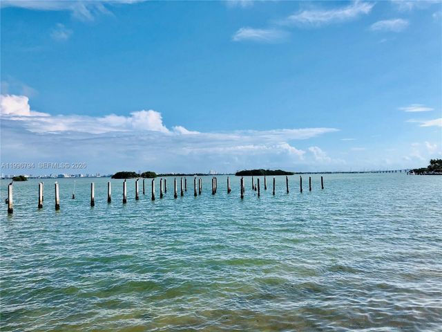 650 NE 64th St G609, Miami, FL 33138