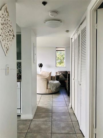 650 NE 64th St G609, Miami, FL 33138