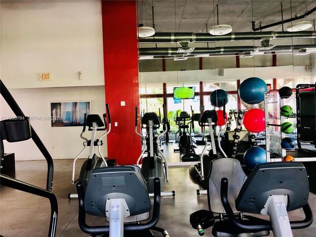 650 NE 64th St G609, Miami, FL 33138