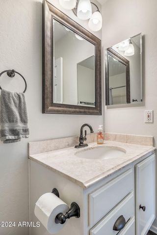 7515 E LAGUNA AZUL Avenue, Mesa, AZ 85209