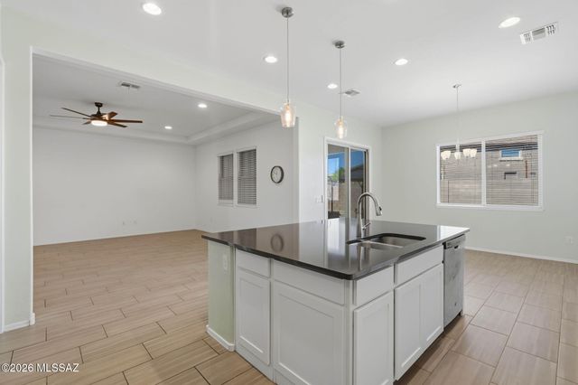 11239 E Lupine Flower Drive, Tucson, AZ 85747