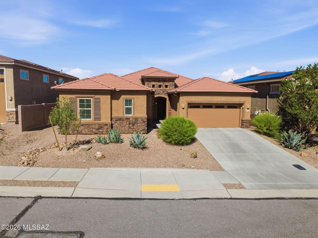 11239 E Lupine Flower Drive, Tucson, AZ 85747