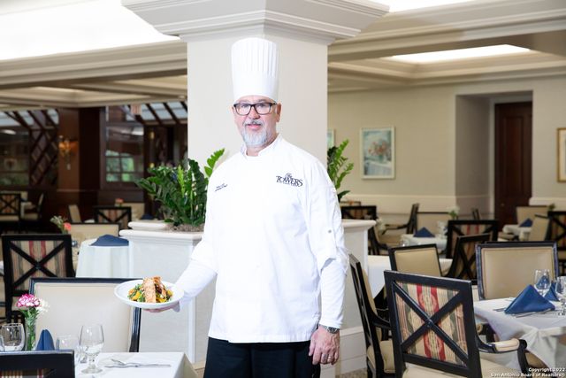 1 Towers Park Ln Apt 1203, San Antonio, TX 78209