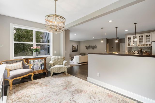 2147 Spring Lake Court, Shakopee, MN 55379