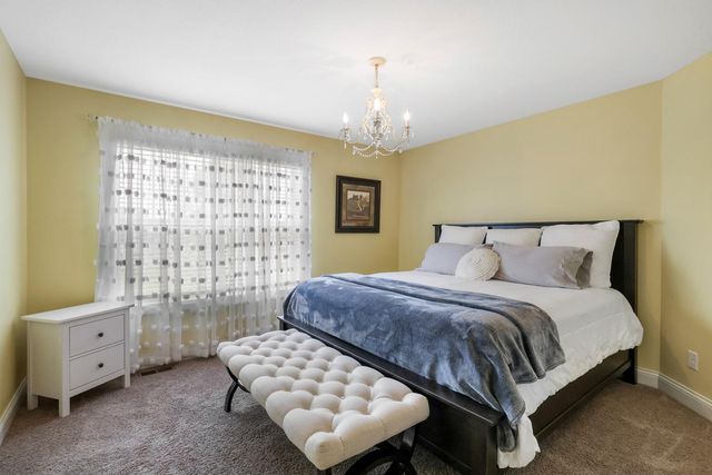 2147 Spring Lake Court, Shakopee, MN 55379