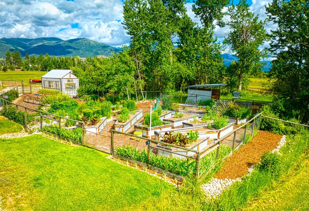 2291 Meridian Road, Victor, MT 59875 photo 9