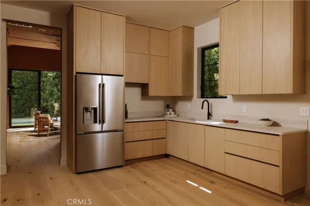 11746 La Maida Street, Valley Village, CA 91607