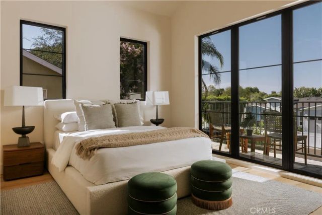 11746 La Maida Street, Valley Village, CA 91607