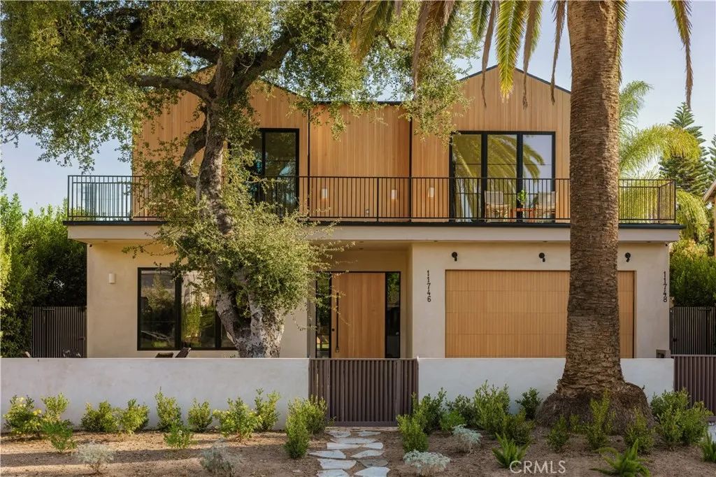 11746 La Maida Street, Valley Village, CA 91607