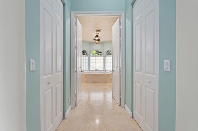 10548 SW Lands End Place, Palm City, FL 34990