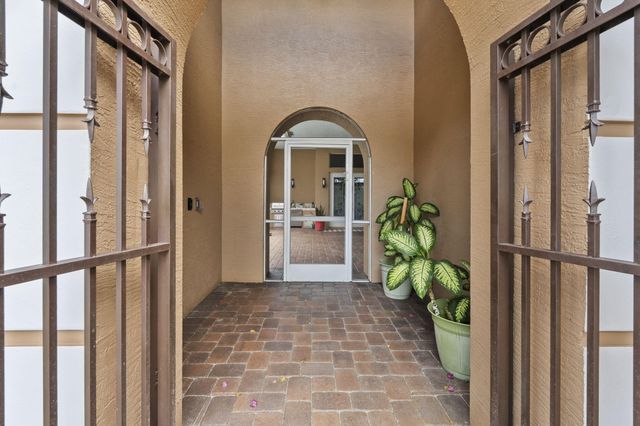 10548 SW Lands End Place, Palm City, FL 34990