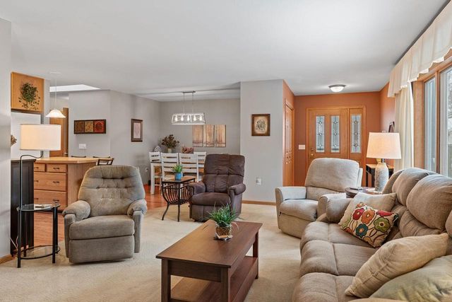 1716 Hillcrest Drive, Baraboo, WI 53913