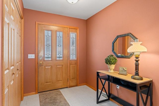 1716 Hillcrest Drive, Baraboo, WI 53913