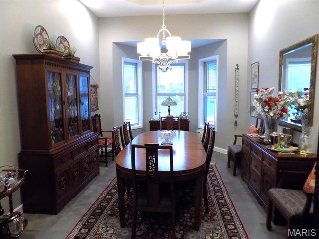 1011 Carriage Lane, Rolla, MO 65401