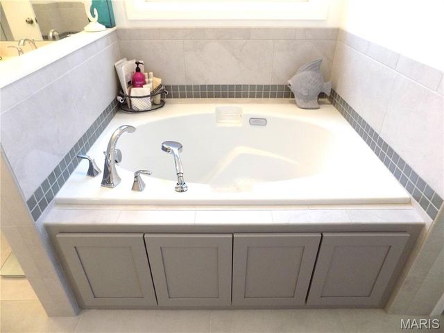 1011 Carriage Lane, Rolla, MO 65401