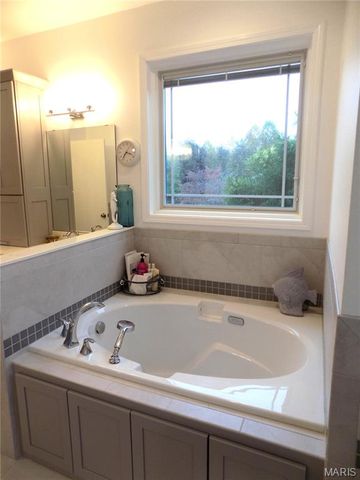 1011 Carriage Lane, Rolla, MO 65401