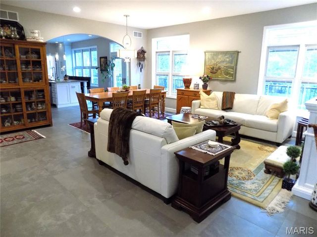 1011 Carriage Lane, Rolla, MO 65401