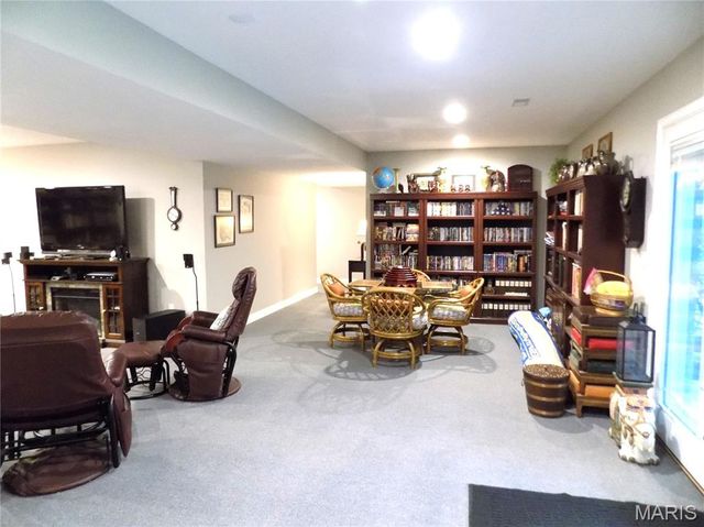 1011 Carriage Lane, Rolla, MO 65401