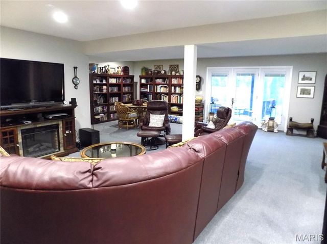 1011 Carriage Lane, Rolla, MO 65401