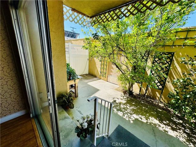 6225 Coldwater Canyon Avenue 117, North Hollywood, CA 91606