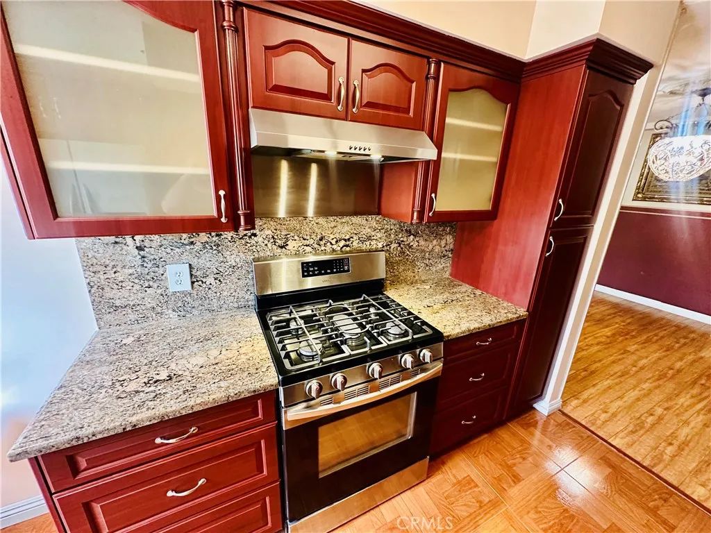 6225 Coldwater Canyon Avenue 117, North Hollywood, CA 91606