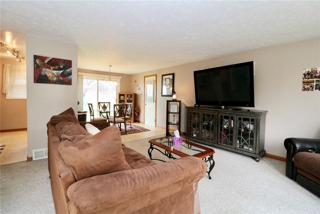 11 Glenside Way, Greece, NY 14612
