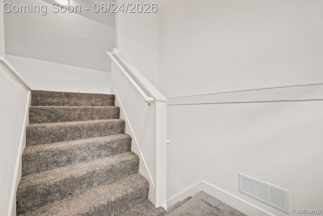 2552 N La Salle Gardens, Detroit, MI 48206