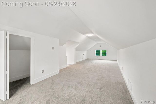 2552 N La Salle Gardens, Detroit, MI 48206