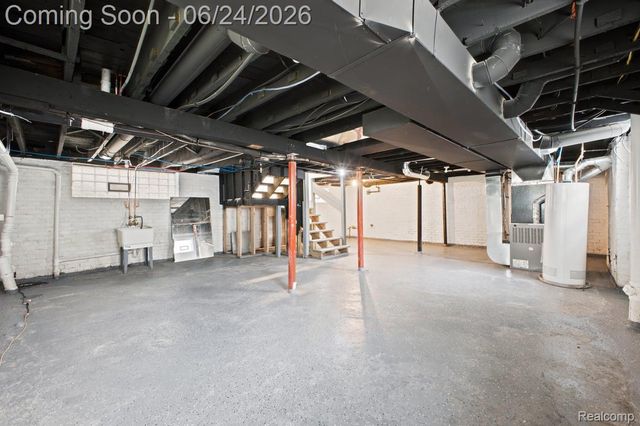 2552 N La Salle Gardens, Detroit, MI 48206