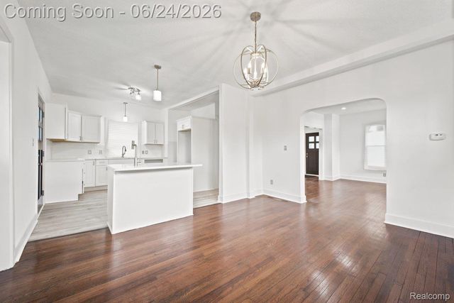 2552 N La Salle Gardens, Detroit, MI 48206