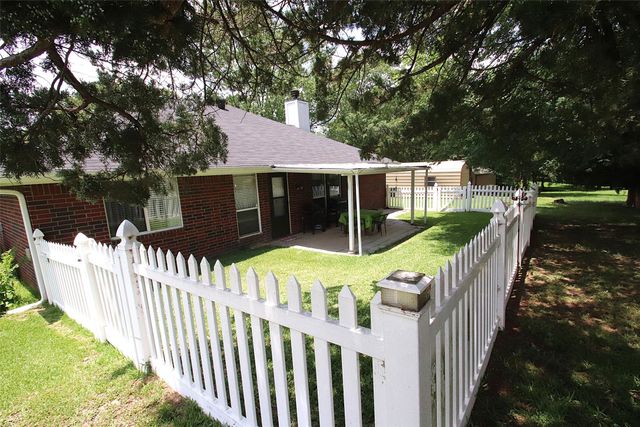 224 CR 2232, Mineola, TX 75773