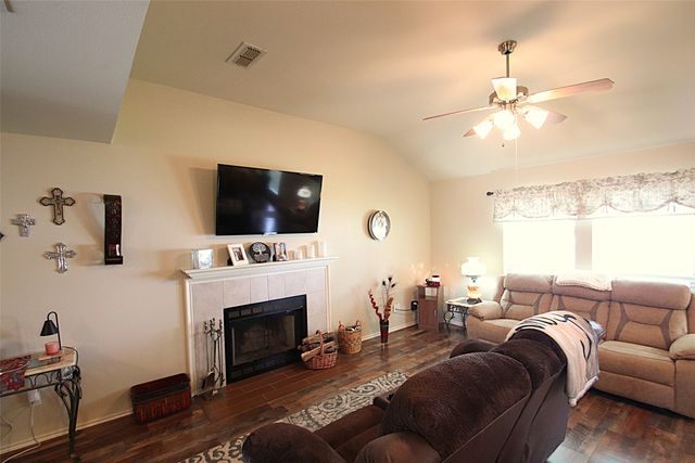 224 CR 2232, Mineola, TX 75773