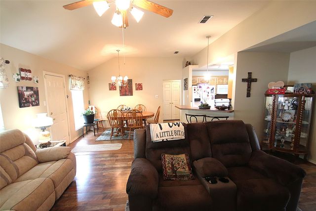 224 CR 2232, Mineola, TX 75773