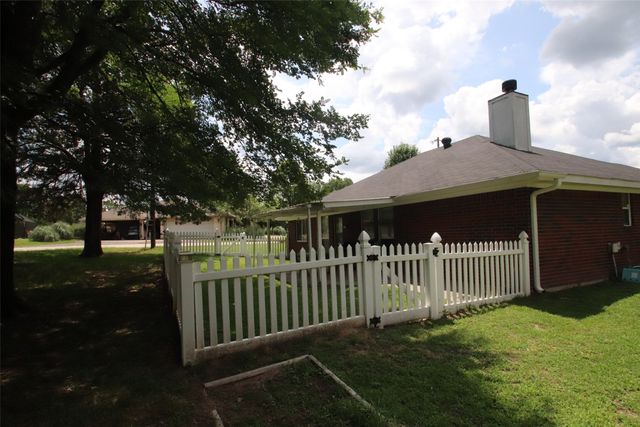 224 CR 2232, Mineola, TX 75773