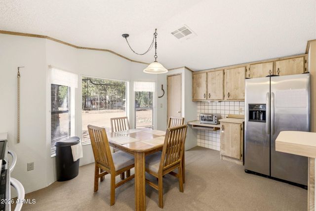 2877 LAZY BEAR Trail, Overgaard, AZ 85933