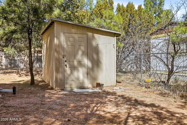 2877 LAZY BEAR Trail, Overgaard, AZ 85933