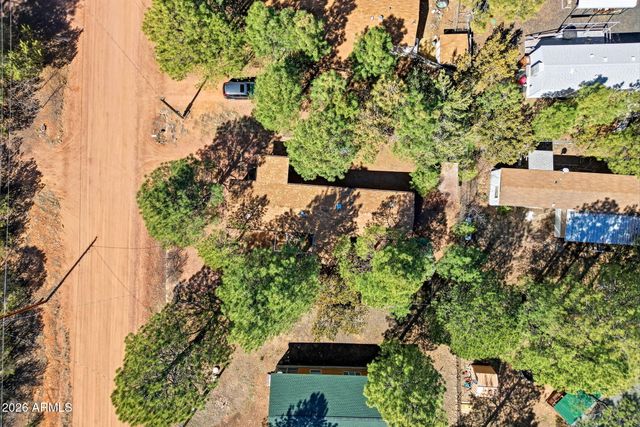 2877 LAZY BEAR Trail, Overgaard, AZ 85933