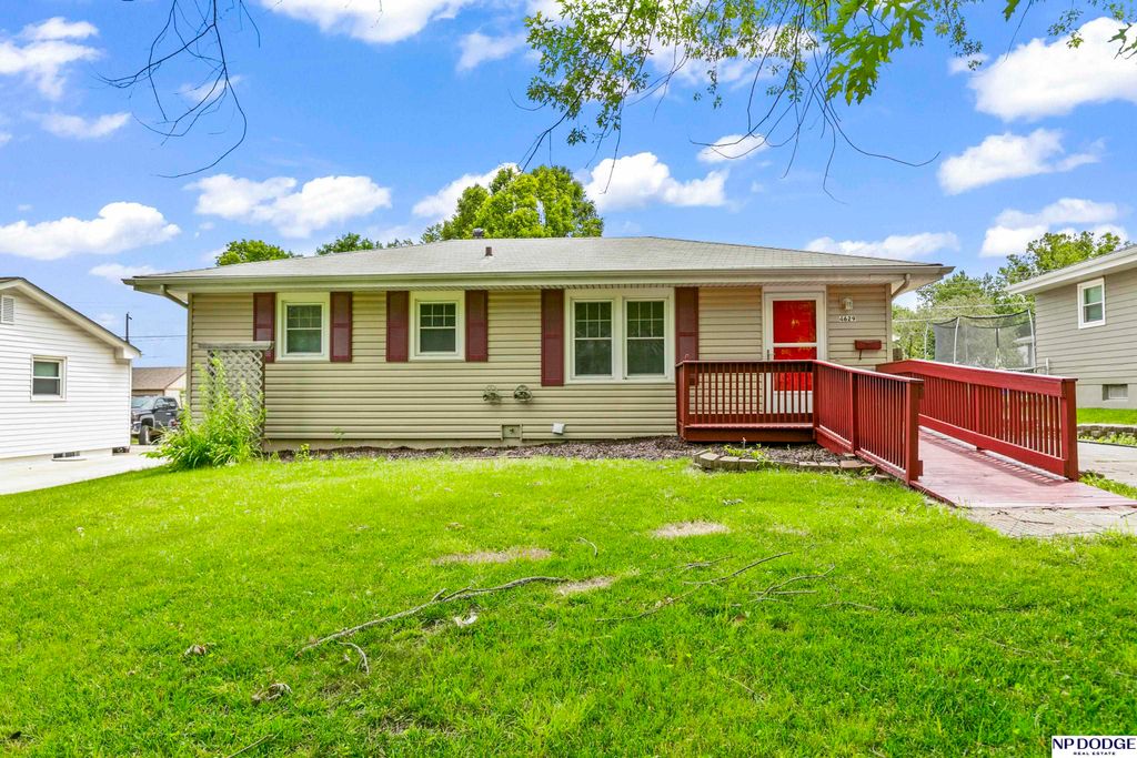 4629 N 95 Street, Omaha, NE 68134