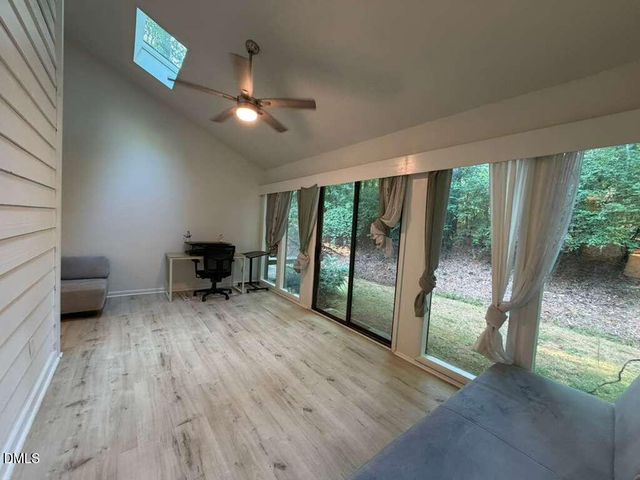 201 Estes Drive Extension Apt B, Carrboro, NC 27510