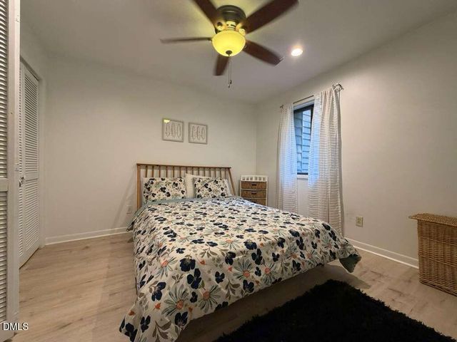 201 Estes Drive Extension Apt B, Carrboro, NC 27510