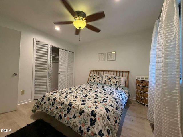 201 Estes Drive Extension Apt B, Carrboro, NC 27510